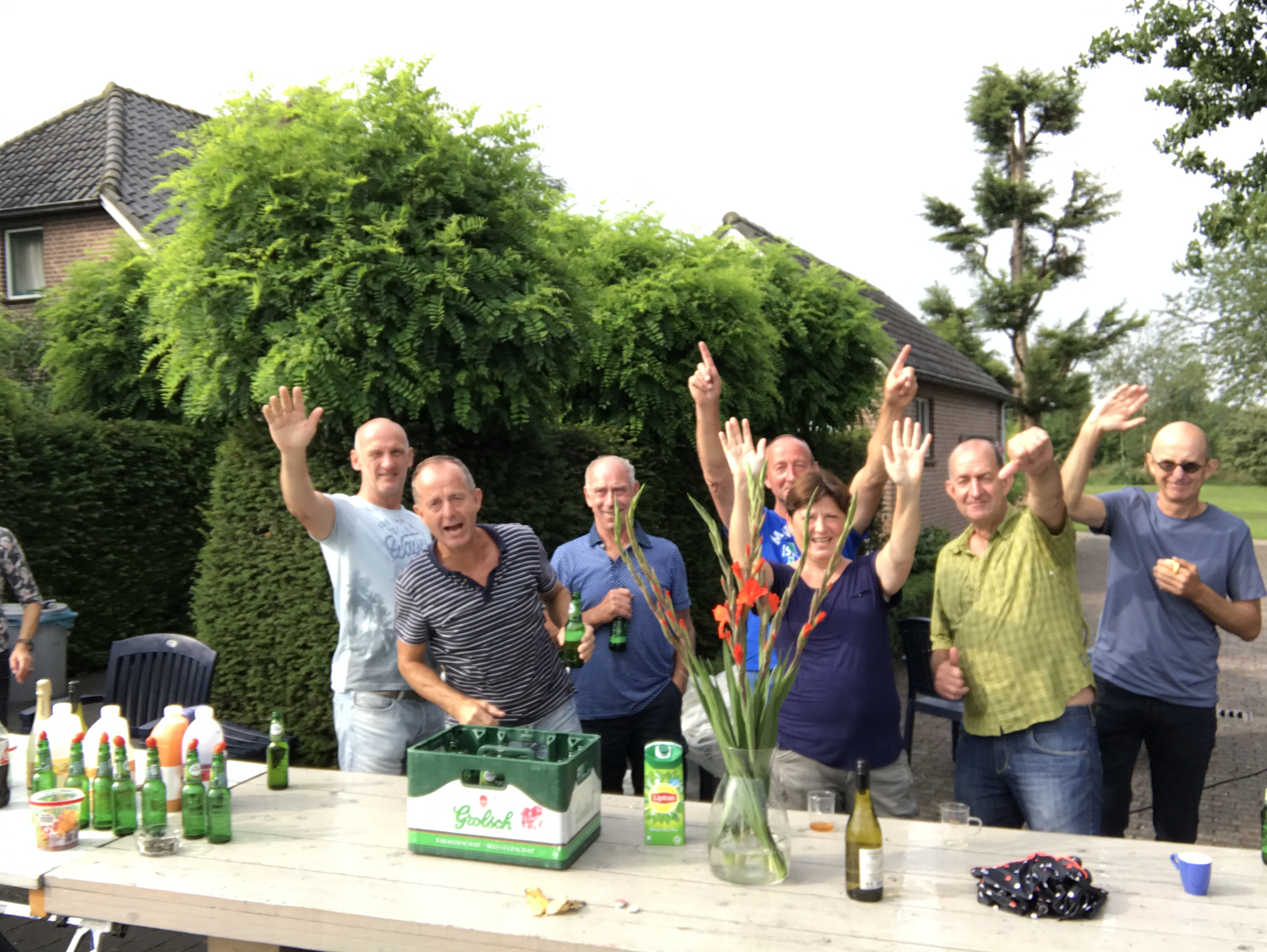 De broers Janssen aan de Harterseweg in Malden